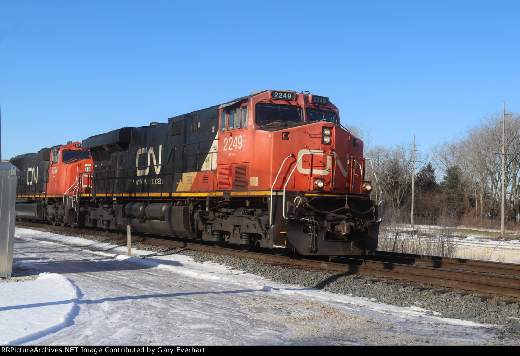 CN ES44DC #2249